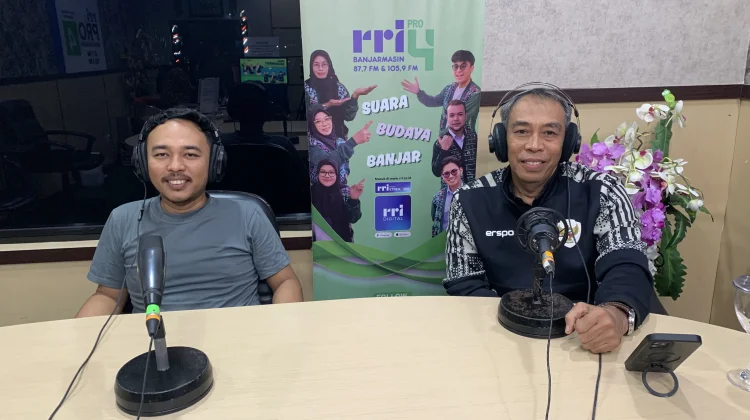 Menggali Makna Pribahasa Banjar: Mamuji Pakasam Saurang