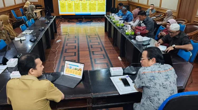 Pansus II Kalsel Perkaya Materi Raperda TJSLP ke Bappeda Jatim