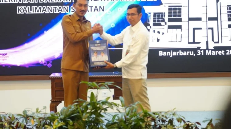 Bupati Banjar Serahkan LKPD 2025 ke BPK RI Perwakilan Kalsel