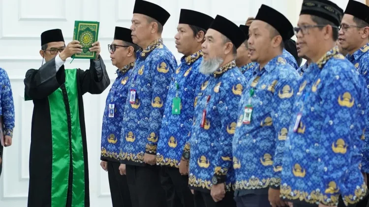 Ratusan  Pejabat Pemkab Banjar di Lantik