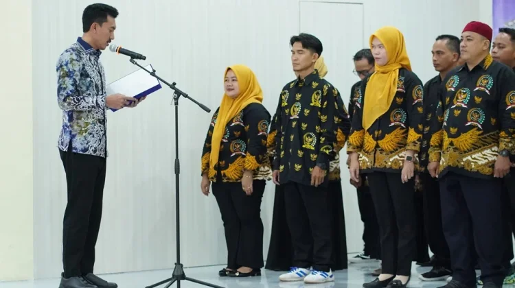 Bupati Banjar Kukuhkan Puluhan Pengurus PABPDSI