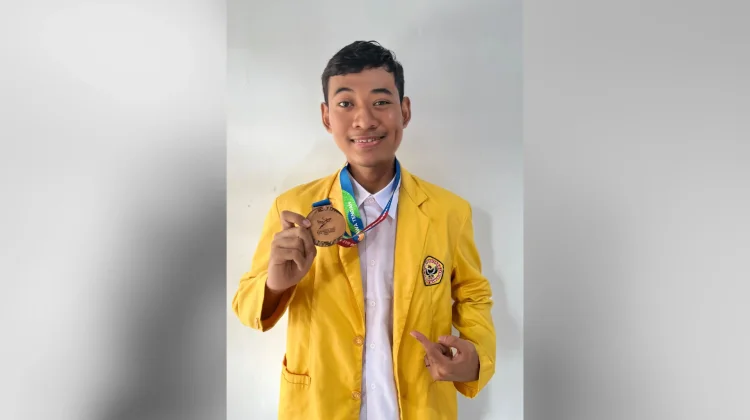 Alex Buktikan Keterbatasan Bukan Halangan Raih Prestasi Besar