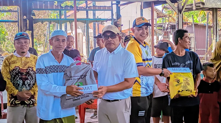 Pemkab HSU Salurkan Bantuan Logistik untuk Korban Kebakaran di Desa Babirik Hulu