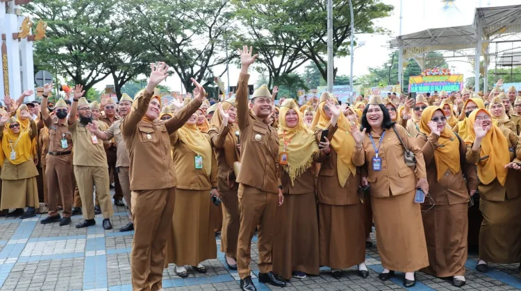 WFH di Banjarmasin Berlaku Hari Ini, Tak Respon Dua Kali Telpon Bakal Kena Sanksi!