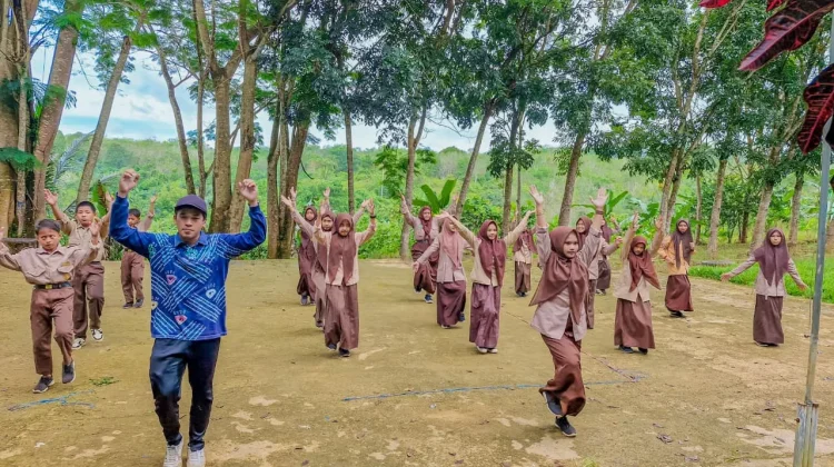 SMPN 1 Telaga Bauntung Wujudkan Generasi Emas