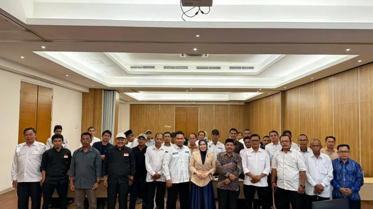 Pambakal Banjar Perkuat Public Speaking Bersama Duta Grooming