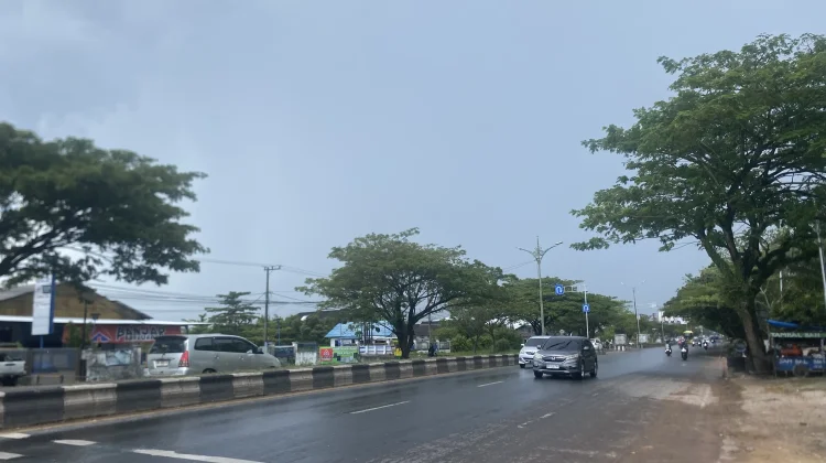 Mendung Tebal, Kalsel Berpotensi Hujan Lebat dan Angin Kencang