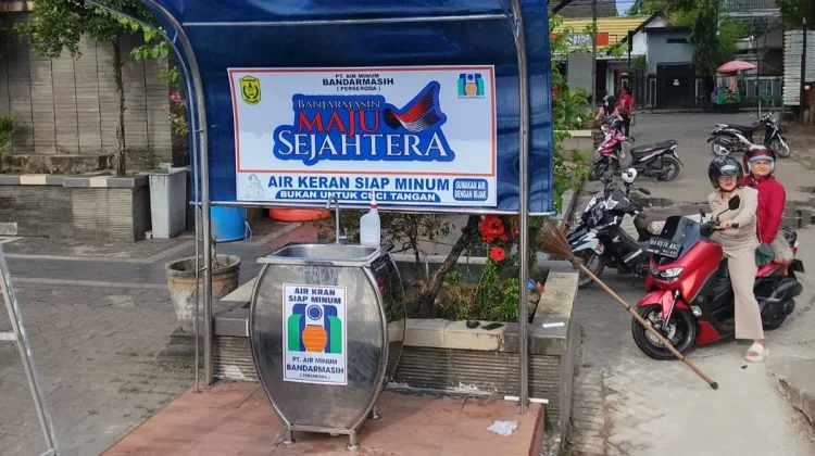 Kran Air Minum PAM Bandarmasih di Siring Menara Pandang: Jalan Santai tanpa Haus