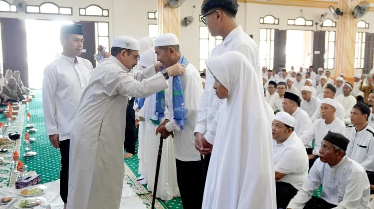 Ratusan  Jemaah Calon Haji Banjar Dilepas