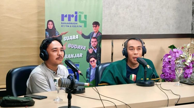 Makna Peribahasa Menulung Warik Tagapit dalam Kehidupan Sosial