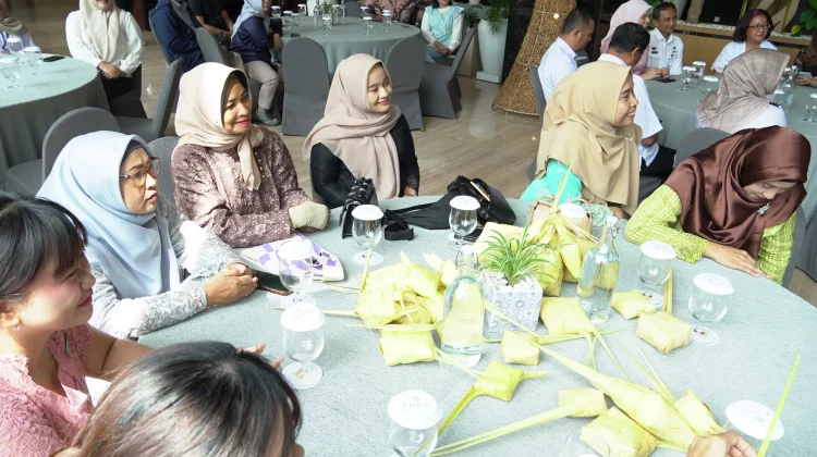 Momen Hari Kartini, Pemko Banjarmasin Ajak Emak-Emak Pilah Sampah