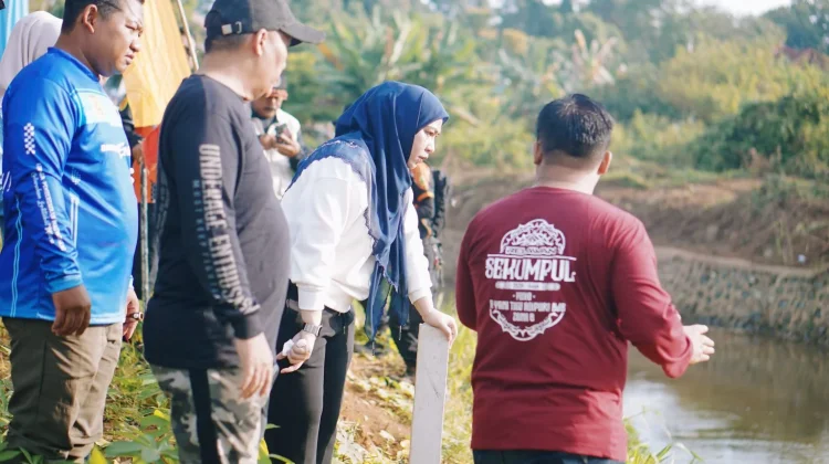 Wali Kota Banjarbaru Pimpin Susur Sungai dan Aksi Bersih Sungai Karet