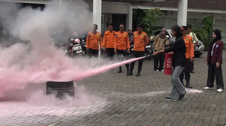 Banjarmasin Aman Baimbaian, Generasi Muda Belajar Simulasi Bencana