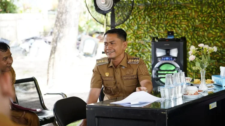 Wali Kota Banjarmasin ‘Ngantor’ di Taman Satwa Edukasi Jahri Saleh
