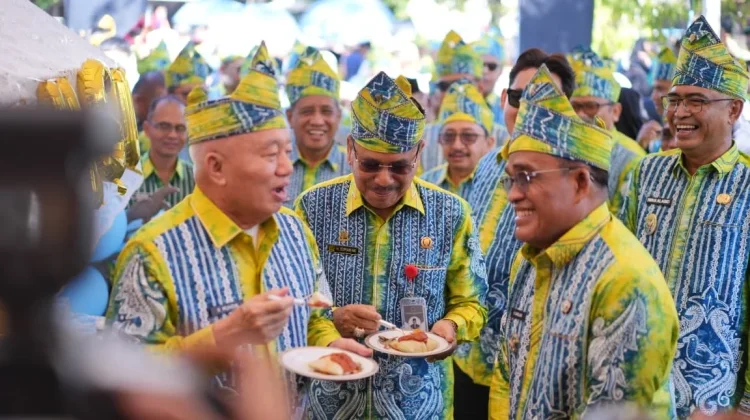 Wakil Rakyat DPRD Kalsel Hadiri Puncak Hari Jadi HSU ke-74