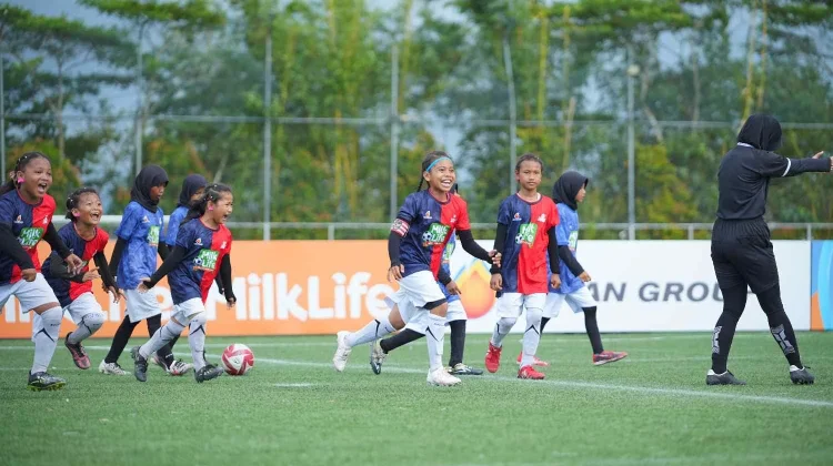 Perjuangan Srikandi Muda Sepak Bola Banua di Turnamen MilkLife Soccer Challenge