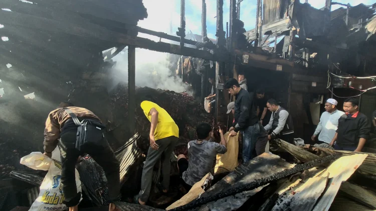 Duka Pedagang Pasar Bawang, Rugi hingga Miliaran dan Harapkan Bantuan