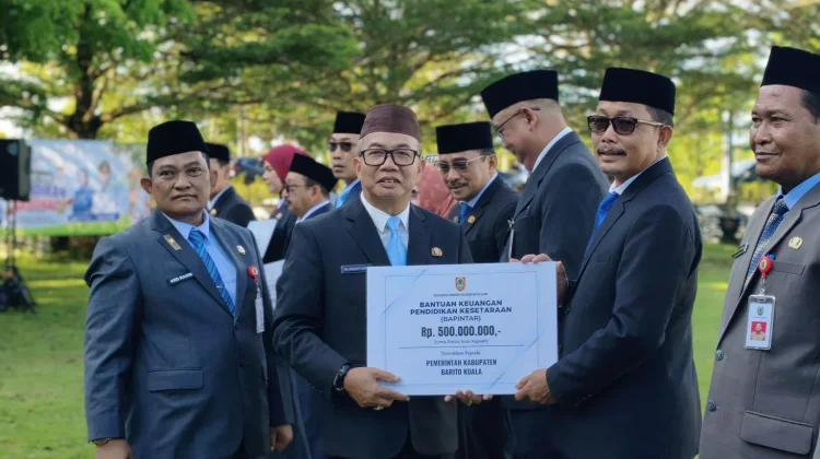 Program Bapintar Pemprov Kalsel Salurkan Rp500 Juta per Daerah