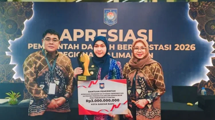 Banjarbaru Terbaik I Penanganan Stunting dan Kemiskinan Kalimantan