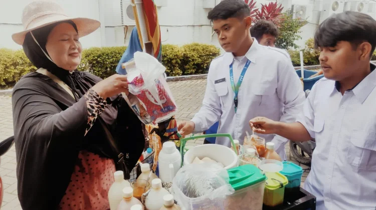 Mama Rendy, Pedagang Jamu Keliling 35 Tahun di Banjarmasin, Tetap Semangat Demi Masa