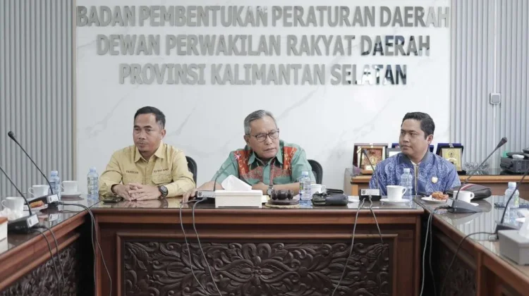 DPRD Kalsel Terima Kunker DPRD Pulang Pisau Kalteng bahas Pembangunan Daerah