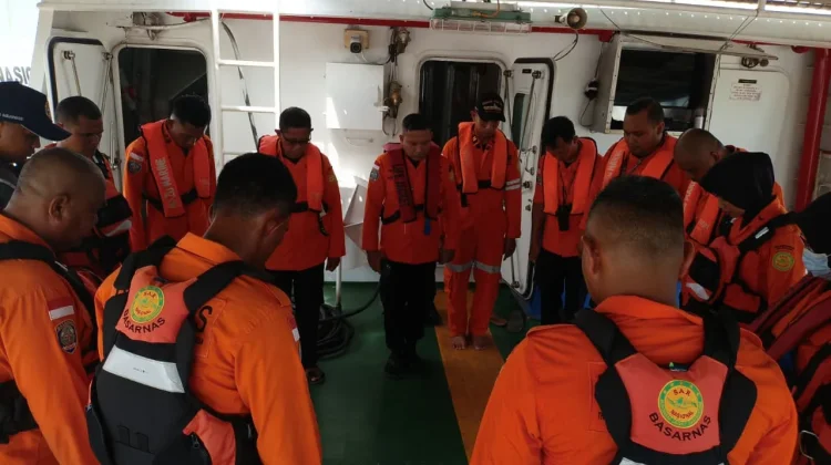 Hilang Kesadaran saat Berlayar, ABK KM Mahagoni Banda Dievakuasi Tim SAR