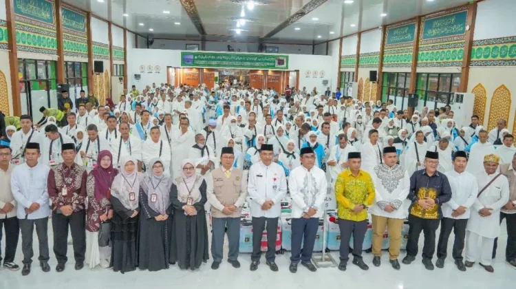 Supian HK Hadiri Pelepasan Jemaah Haji HSU