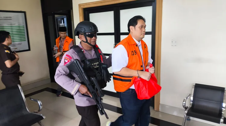 Mantan Kajari HSU dan Anak Buah Didakwa Pasal Komulatif