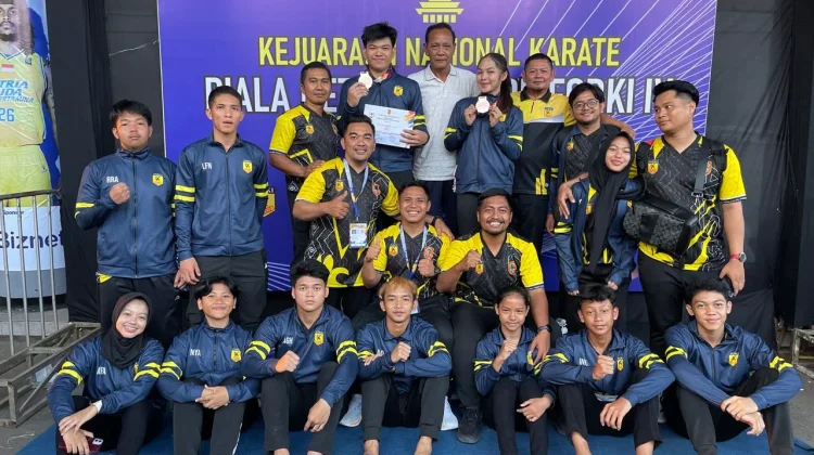 Dua Karateka Kalsel Raih Medali Piala Ketua PB FORKI VI Bandung