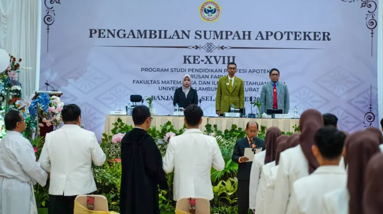 ULM Lantik 39 Apoteker Baru, Raih Kelulusan 100 Persen
