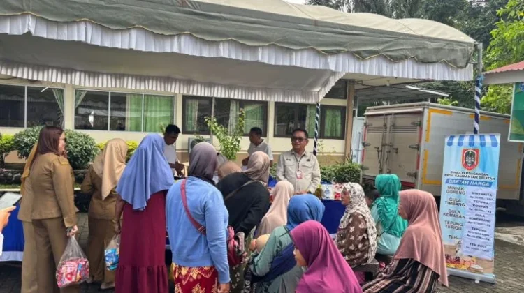 Tekan Inflasi Disdag Kalsel Gelar Pasar Murah di Kecamatan Kelumpang