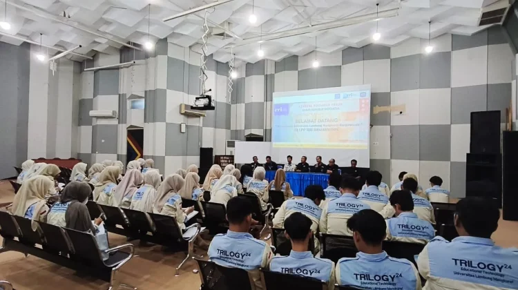 Mahasiswa Teknologi Pendidikan ULM Kunjungi RRI Banjarmasin