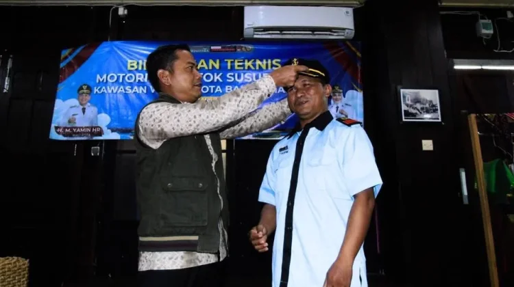 Motoris Kelotok Jadi ‘Kapten Kapal’, Wisata Sungai Banjarmasin Naik Kelas