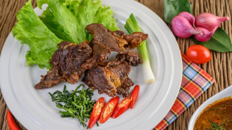 Banyak Santap Daging Kurban? Ini Tips agar Tubuh Tetap Sehat