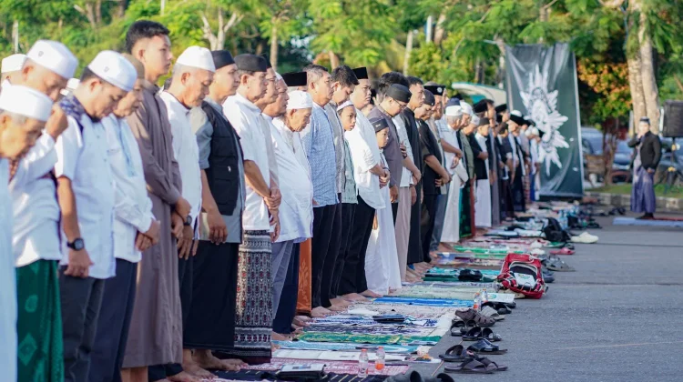Sholat Iduladha di Murdjani, Lisa Halaby Ajak Warga Jaga Ukhuwah