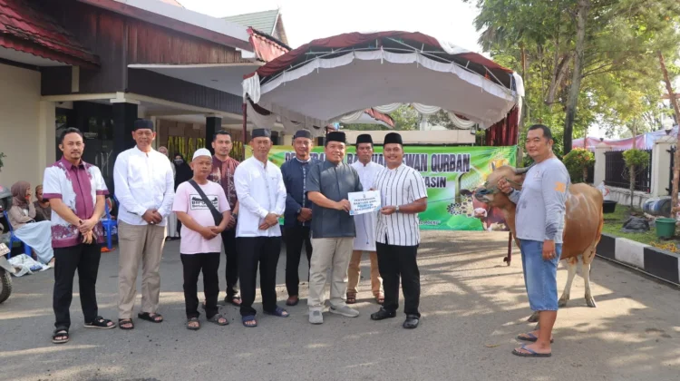 Polresta Banjarmasin Potong 20 Ekor Hewan Kurban