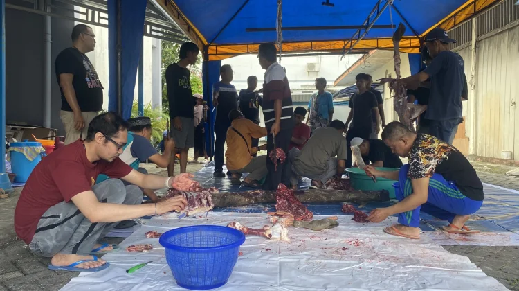 Penuh Kebersamaan, RRI Banjarmasin Laksanakan Penyembelihan Hewan Qurban