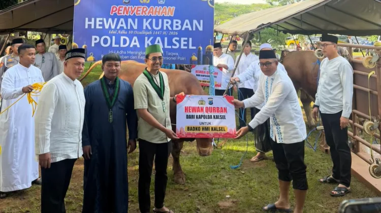 BADKO HMI Terima Hewan Kurban dari Polda Kalsel