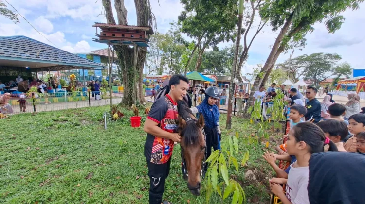 'Bela' Hadir di Taman Satwa Jahri Saleh, Magnet Baru Pengunjung