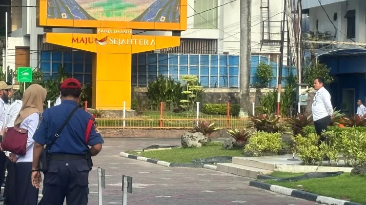 Jadi Pembina Apel, Plt Kabag Umum Ingatkan ASN Banjarmasin Bijak Bermedsos