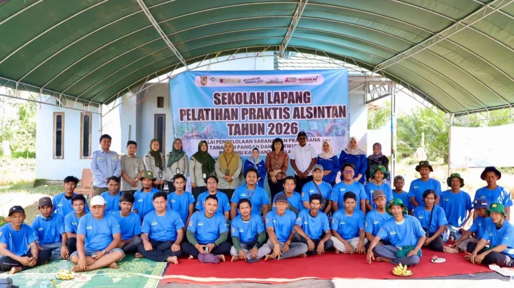 Dorong Modernisasi, Kalsel Gelar Sekolah Lapang Drone Pertanian di Batola