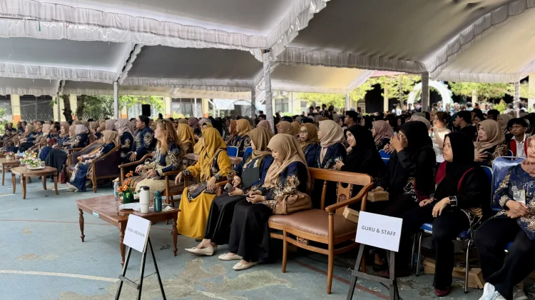Ratusan Siswa SMKN 4 Banjarmasin Resmi Menyelesaikan Pendidikan