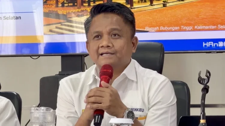 Rupiah Melemah Beri Dampak Berbeda bagi Pelaku Ekonomi