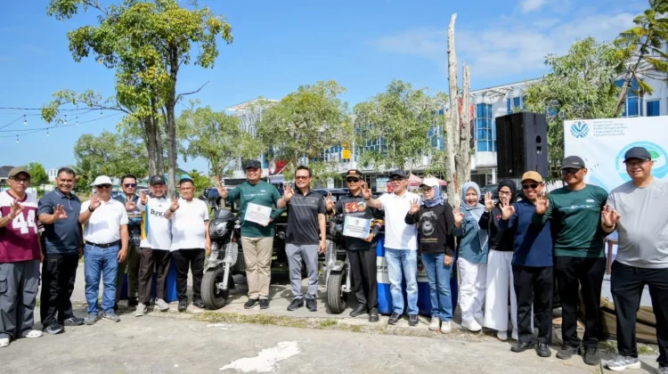 Peringati Hari Lingkungan Hidup Sedunia Pemprov Kalsel Gelar Bersih-bersih