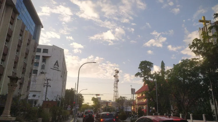 BMKG: Kalsel Hari ini Cerah Berawan Berpotensi Hujan