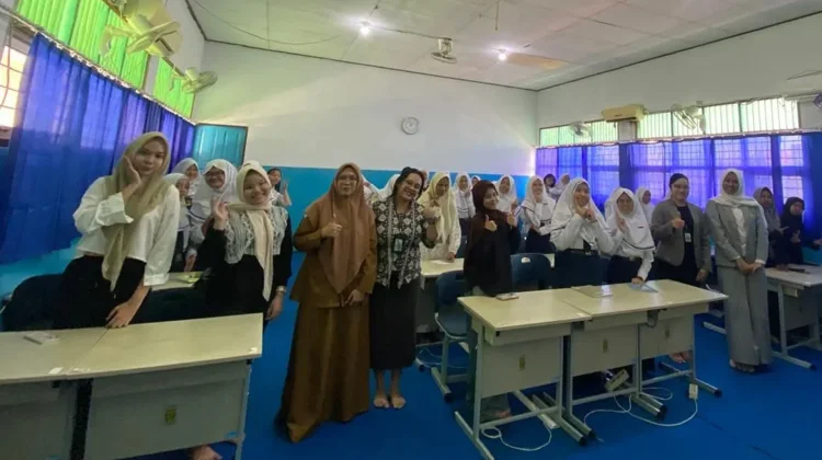 IKeS Suaka Insan Sosialisasikan Pentingnya Vaksin HPV bagi Remaja Putri