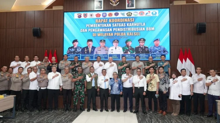 Gubernur Kalsel Muhidin Pimpin Pembentukan Satgas Karhutla dan Pengawasan BBM