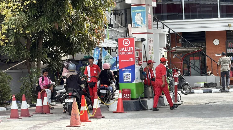 Kenaikan Harga Pertamax dikeluhkan Masyarakat