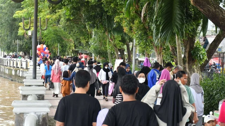 Cuaca Tak Menentu, Kasus Radang Tenggorokan di Banjarmasin Melonjak!