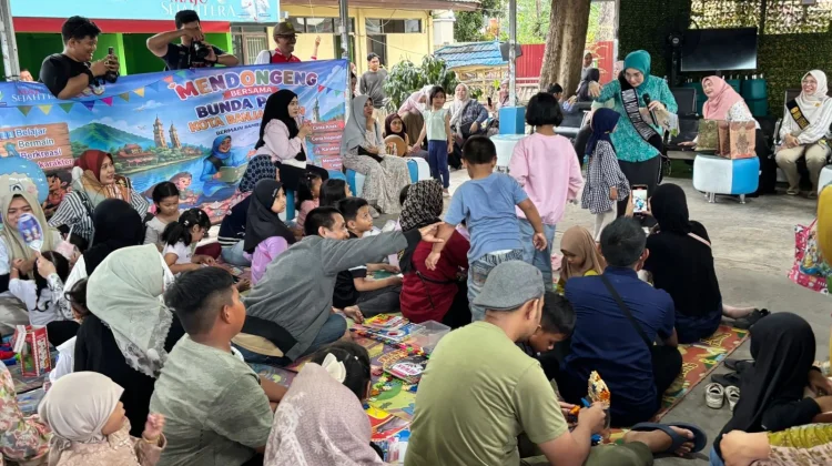 Mendongeng di Taman Jahri Saleh Bikin Orang Tua Terkesan